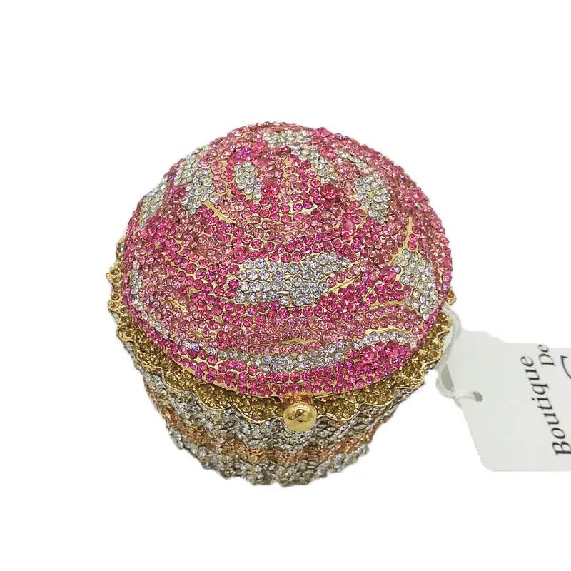 Cupcake Clutch