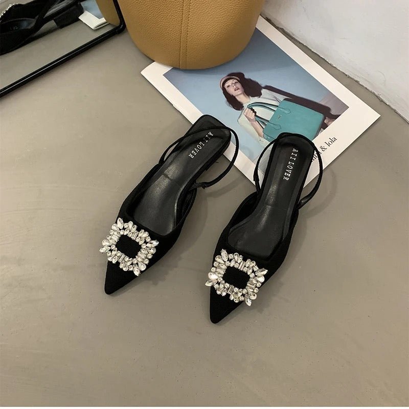 Brooch pumps